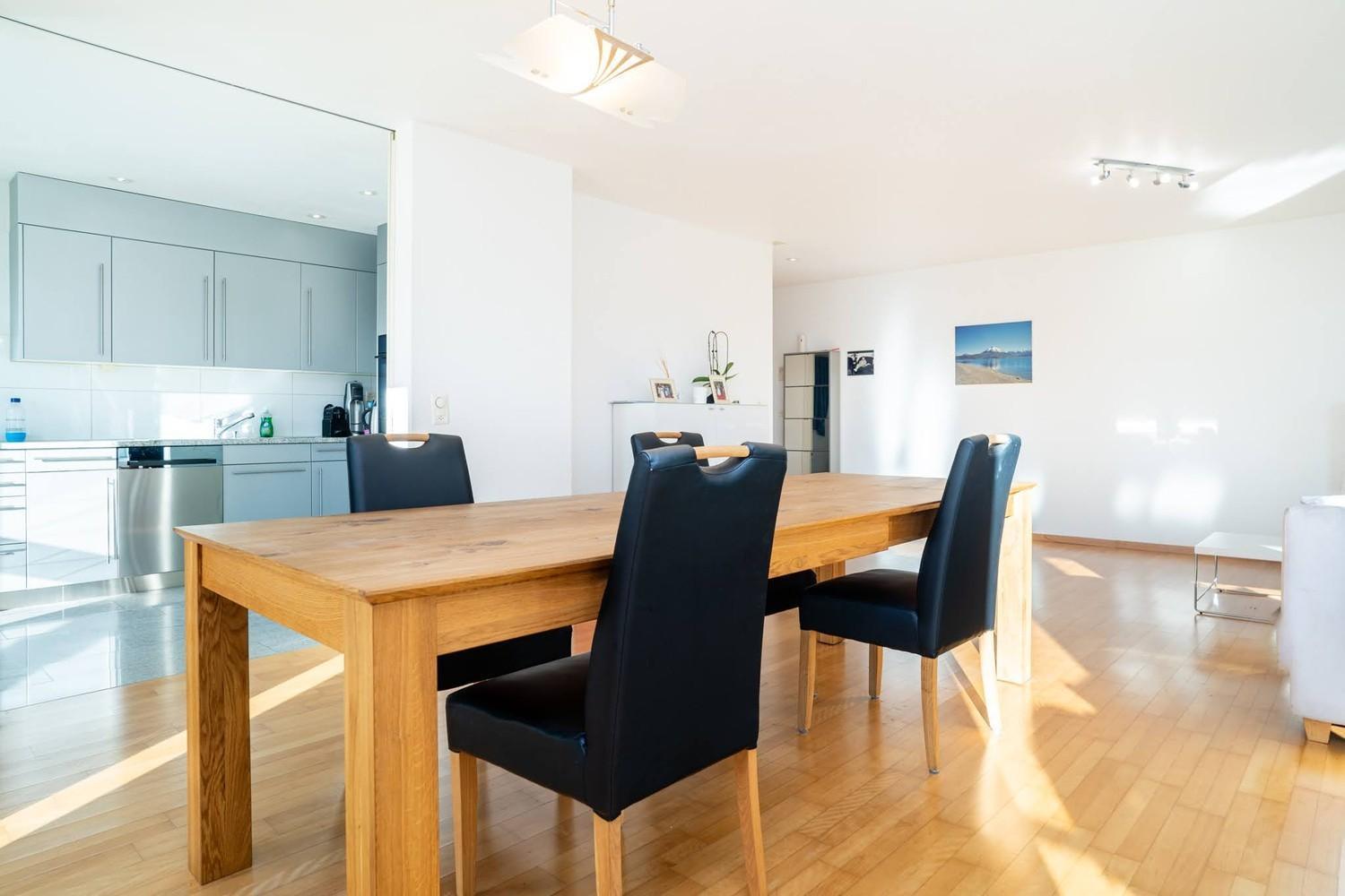Vk - R - Zuerich Airport - Luxury - Home Stay - Raetschengaessli - Клотен Экстерьер фото